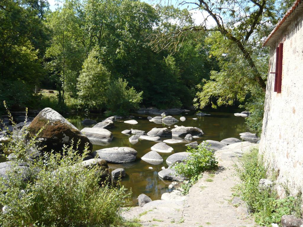 Village De Gites Du Moulin Neuf Getigne Екстериор снимка